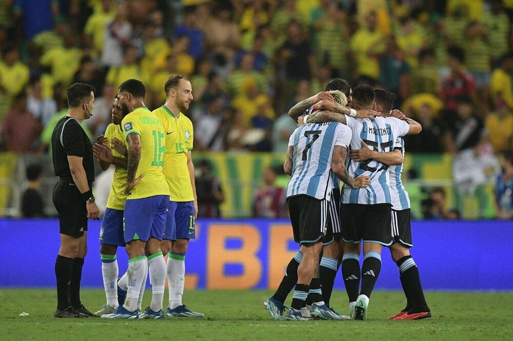 Trận đấu tại World Cup 1990 là trận đấu đáng nhớ giữa Argentina vs Brazil